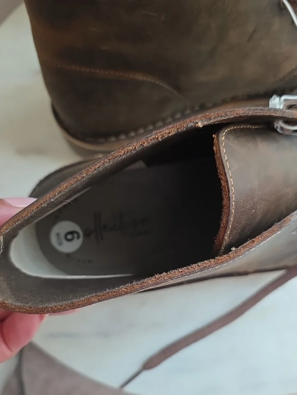 Clarks Brown Leather Chukka Boots — Lace-Up Casual Style